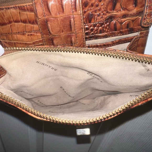 Brahmin crossbody - Picture 4 of 7